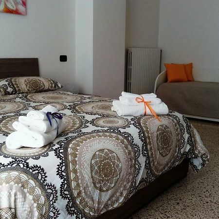 B&B Malaga Salerno Eksteriør billede