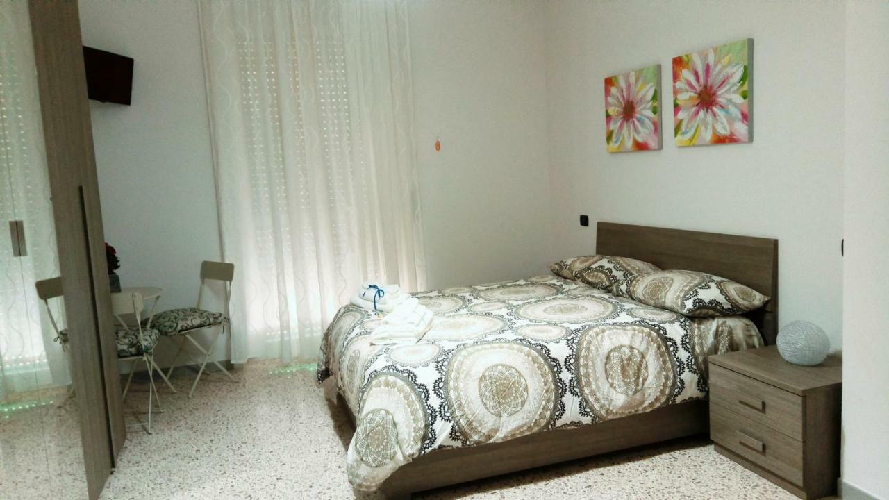 B&B Malaga Salerno Eksteriør billede